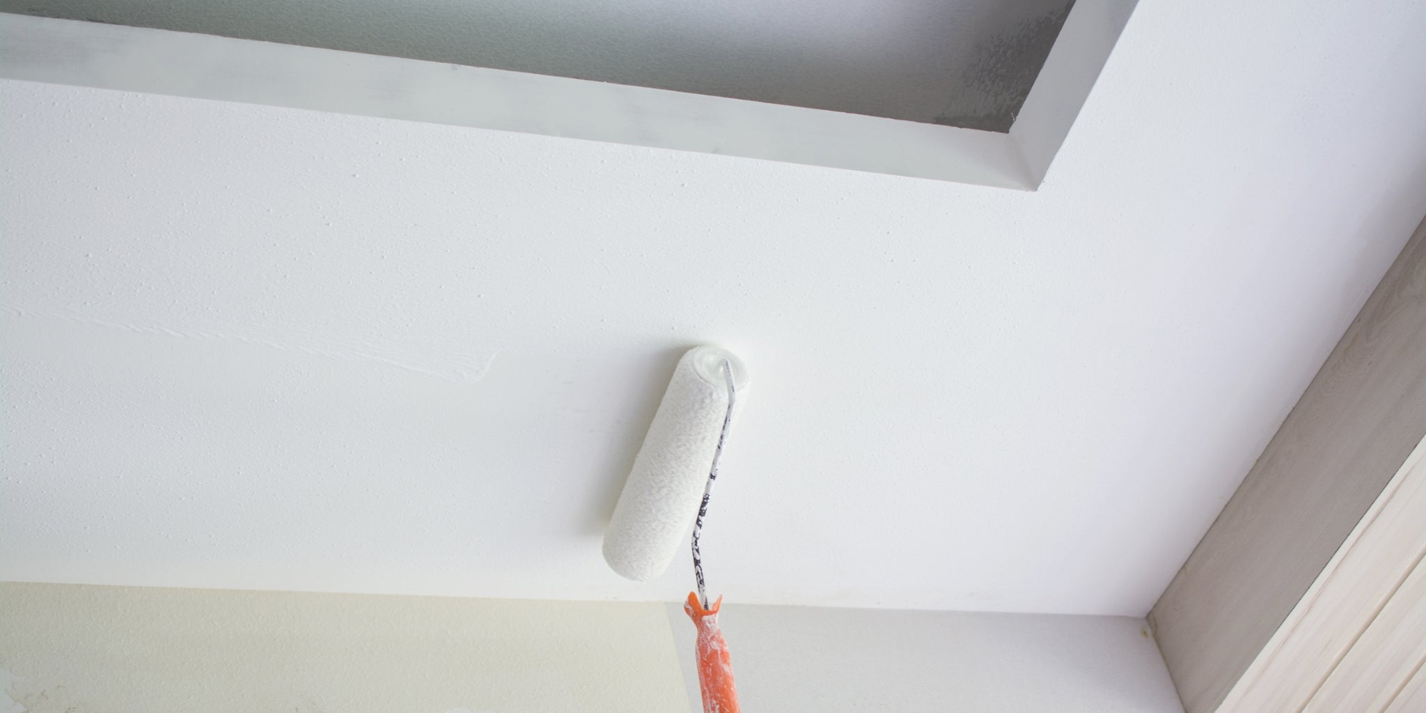 Peindre un plafond, c'est facile ?
